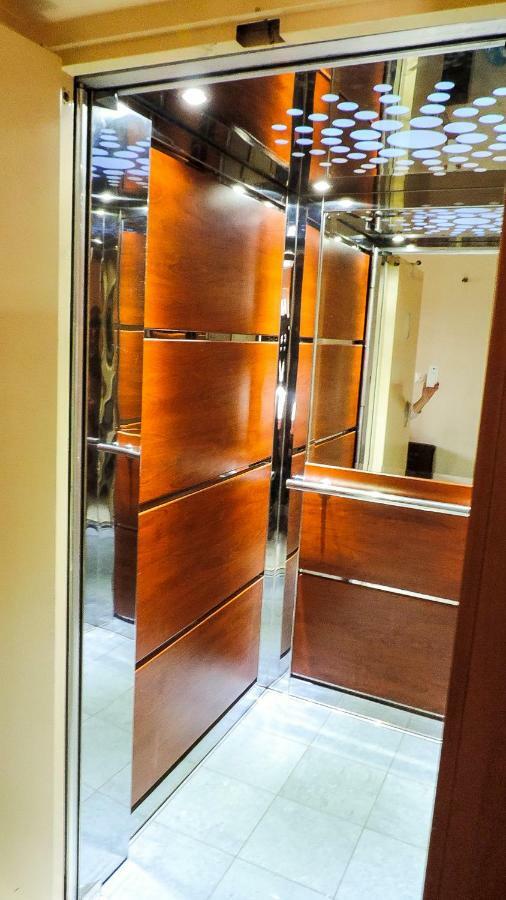 Penthouse Deluxe Apartment At Pireo Esterno foto